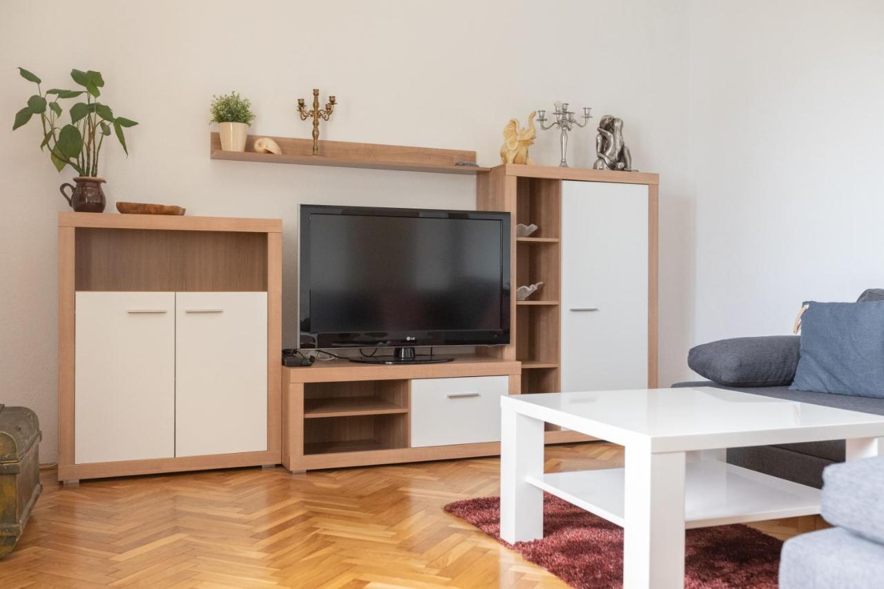 פודגורה Beach Apartment Estelle מראה חיצוני תמונה